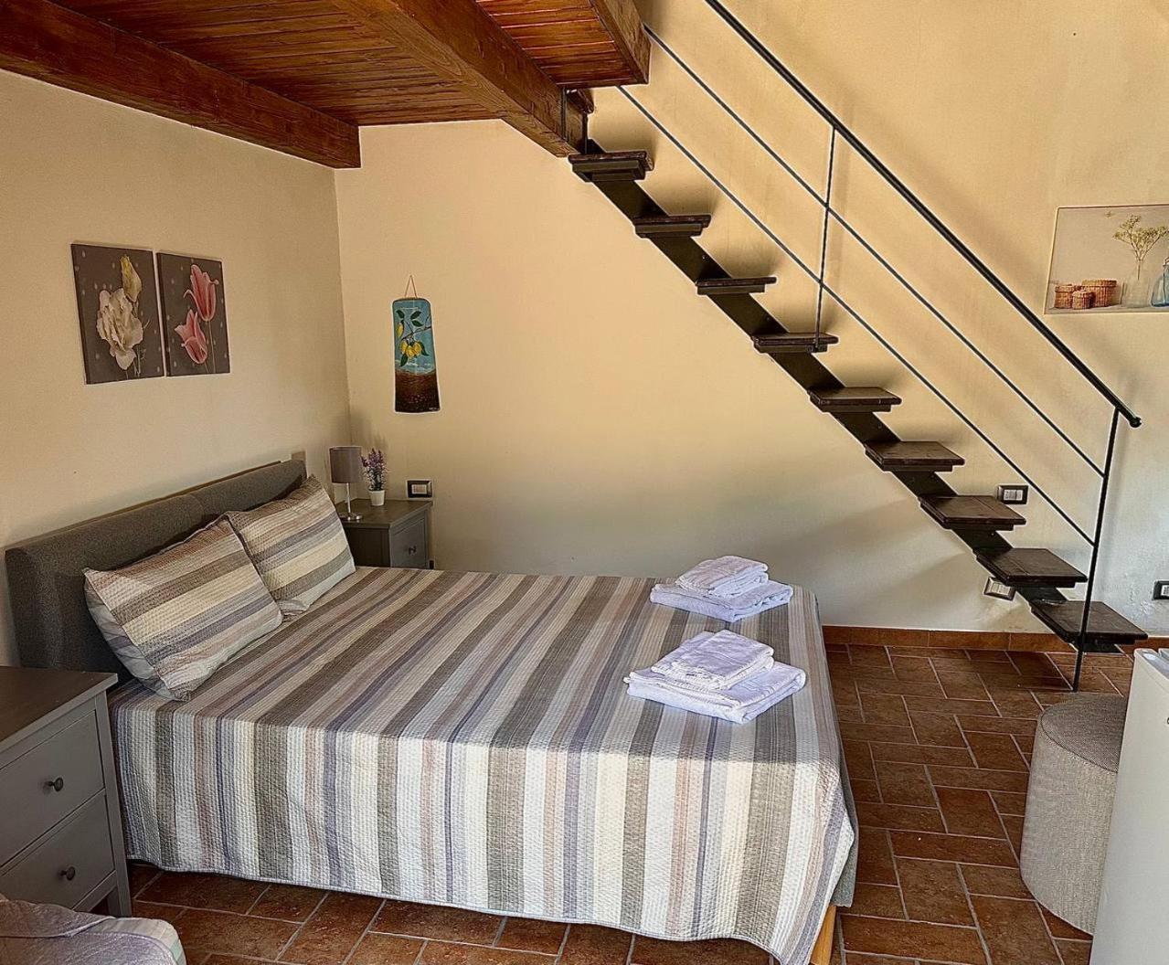 Roba Albanisi Hotell Aragona Rum bild