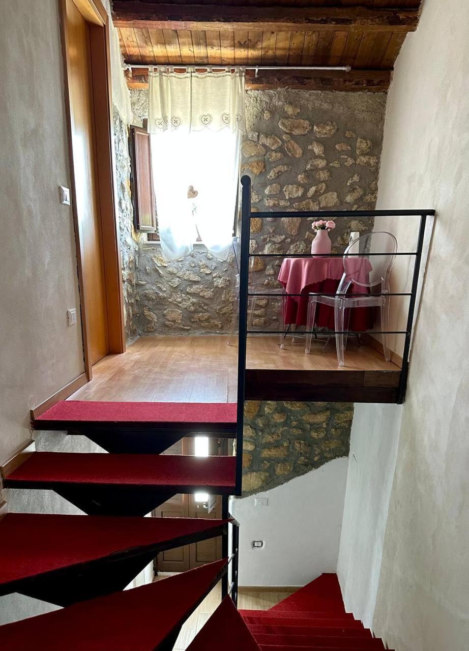 Roba Albanisi Hotell Aragona Exteriör bild